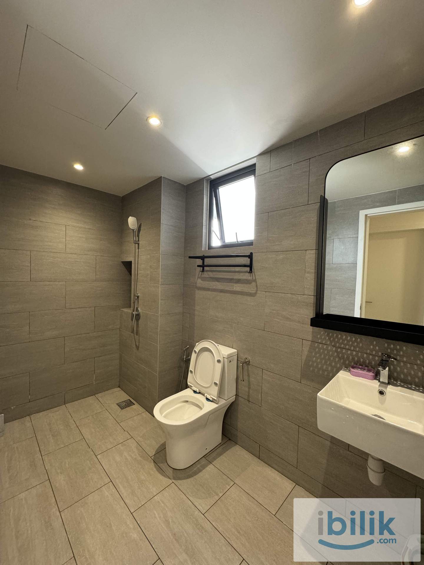 D'Ivo Residences ⛅ Single Room ⛅ Short Driving Distance to Mid Valley - Image 8