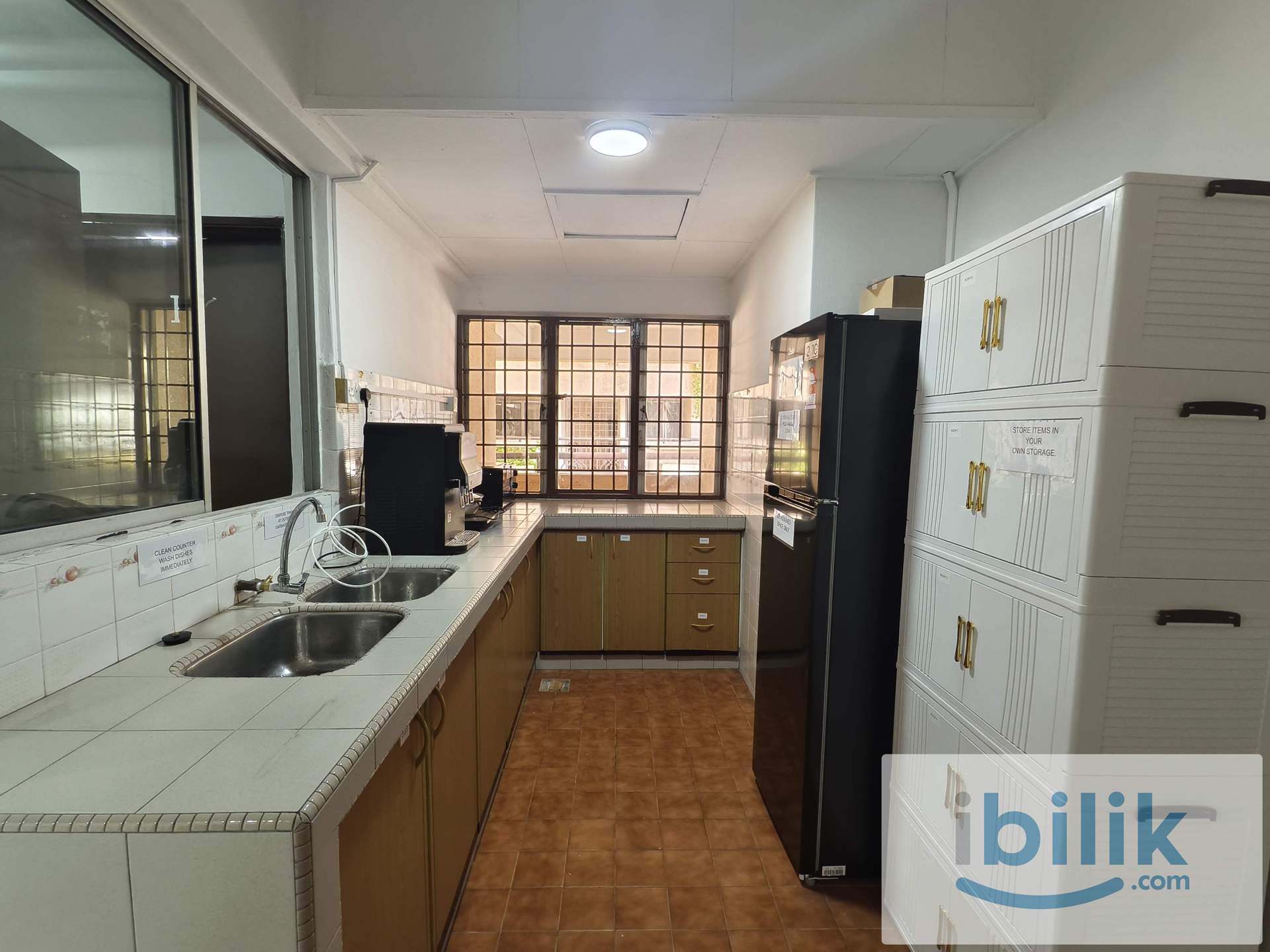 Shang Villa Middle Room 🪴 5mins Walk to LRT - Image 5