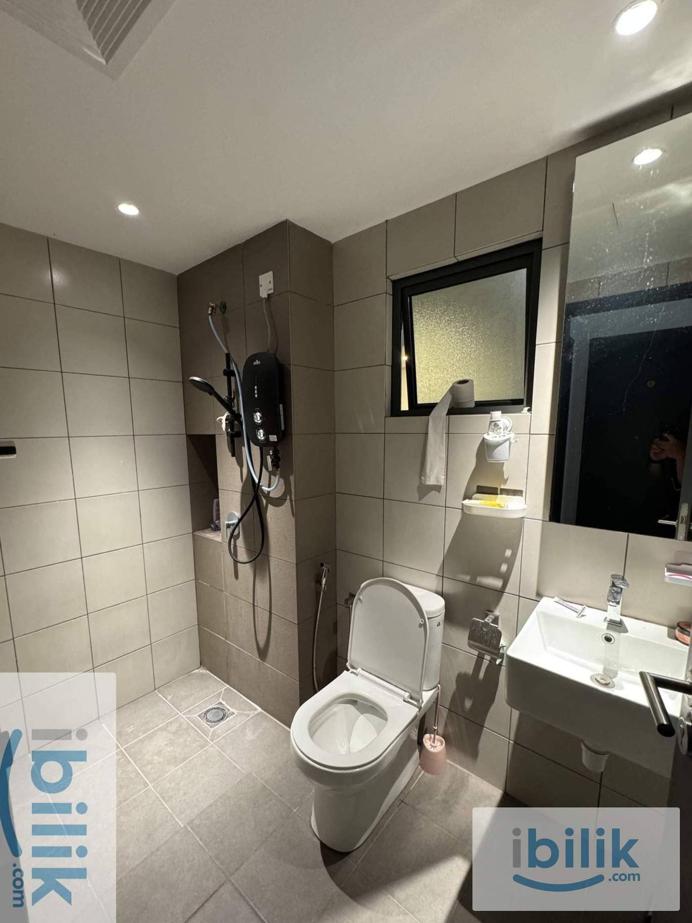 🚆 𝐃'𝐐𝐮𝐢𝐧𝐜𝐞 𝐑𝐞𝐬𝐬𝐢𝐝𝐞𝐧𝐜𝐞𝐬 Single Room | Near IKEA & Dash Highway - Image 5
