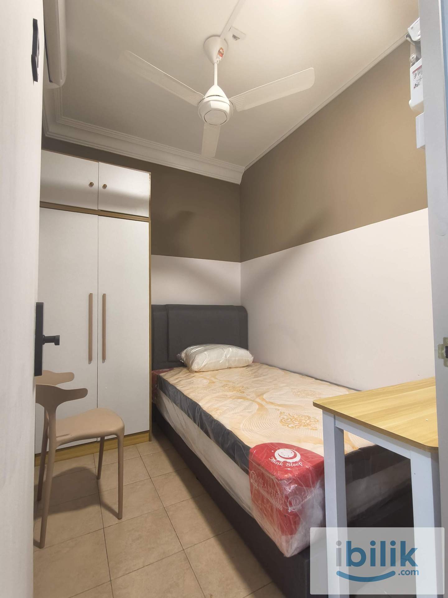𝐏𝐮𝐧𝐜𝐚𝐤 𝐒𝐞𝐫𝐢 𝐊𝐞𝐥𝐚𝐧𝐚 @ 𝐀𝐫𝐚 𝐃𝐚𝐦𝐚𝐧𝐬𝐚𝐫𝐚 | Single Room . Move In Conditions - Image 1