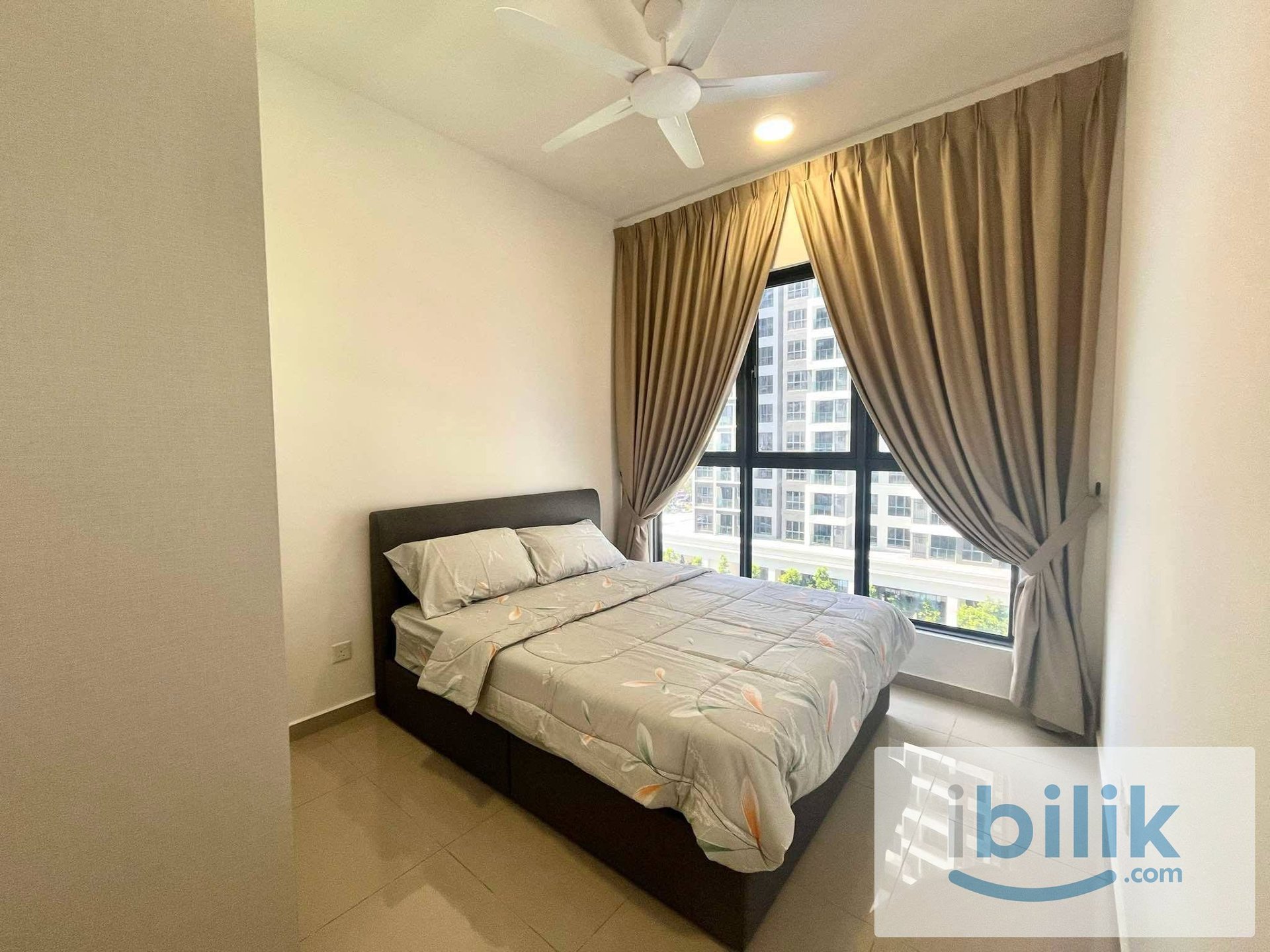 Fully Furnish Luxury Medium Room for rent at Suria Garden Puchong Utama near Lrt IOI Mall Aeon Tesco Restaurant Hospital - Image 4