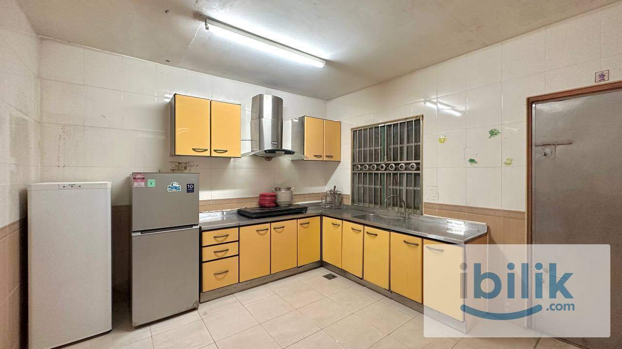 5Min to Mrt Sri Raya!!Medium/Single room for rent at Taman Putri Jaya Cheras near Restaurant Aeon Ukm Hospital  - Image 8