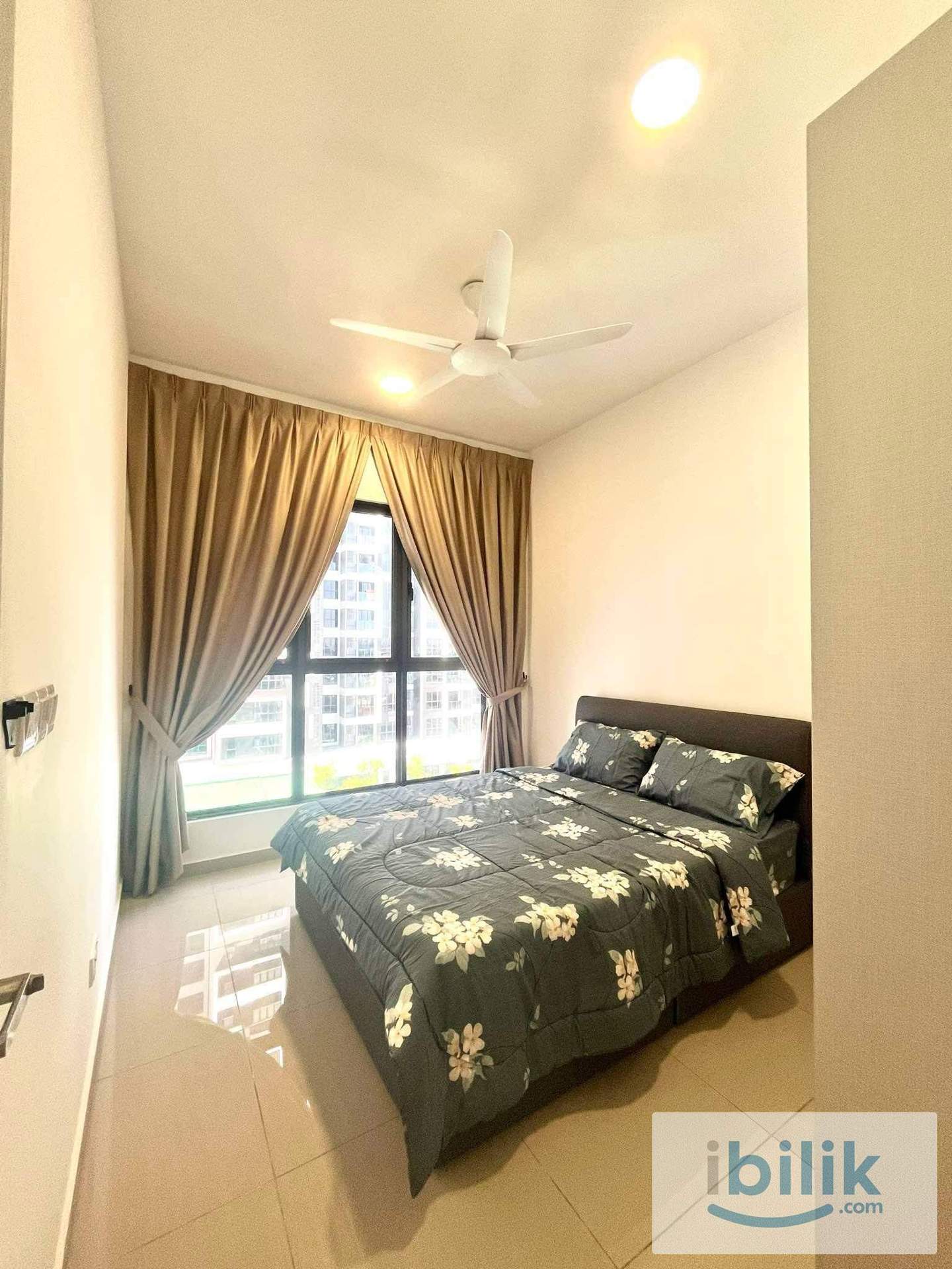Luxury Master Room for rent at Suria Garden Puchong Utama near Aeon Ioi Mall Restaurant - Image 3
