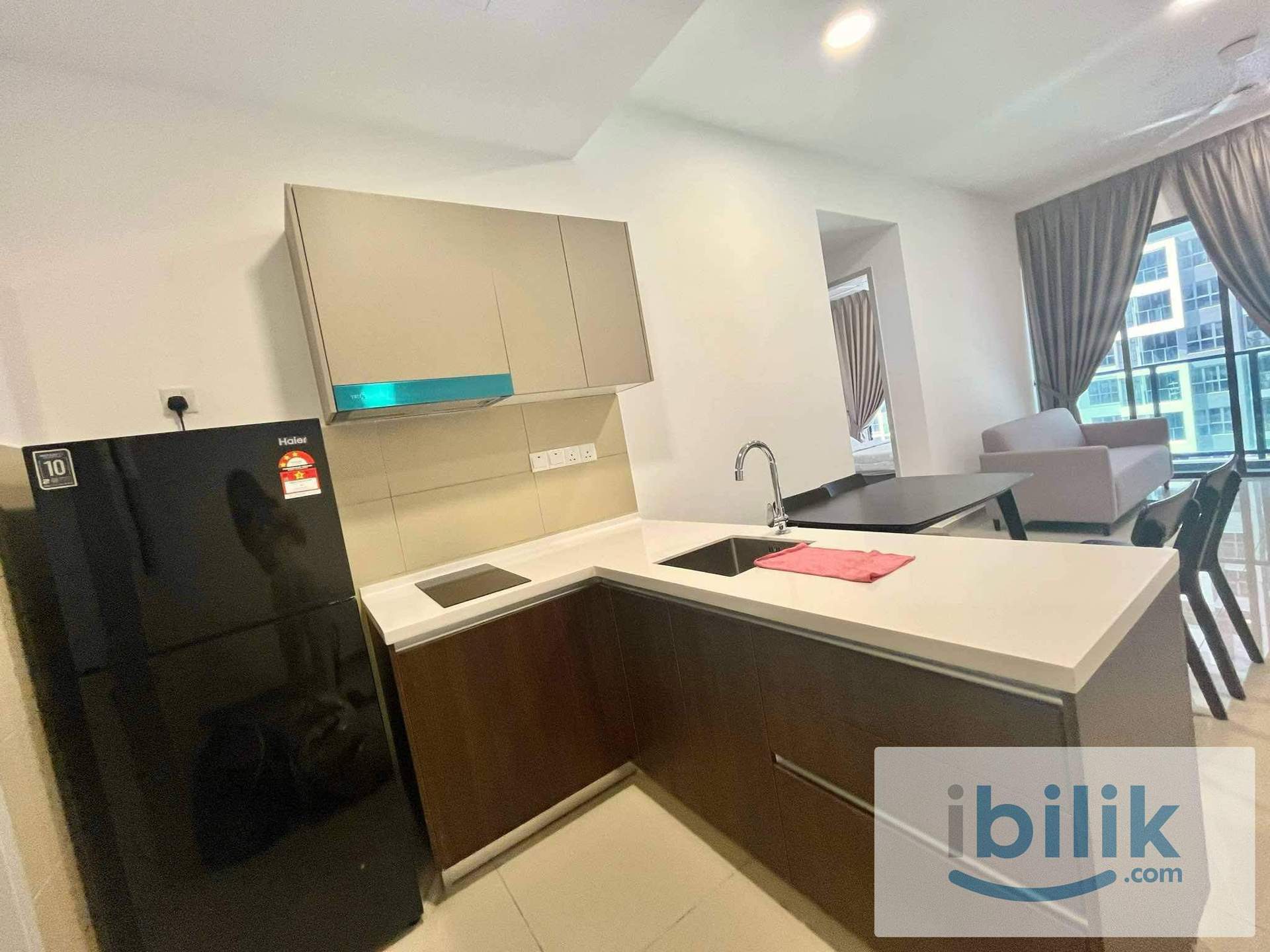 Luxury Master Room for rent at Suria Garden Puchong Utama near Aeon Ioi Mall Restaurant - Image 5