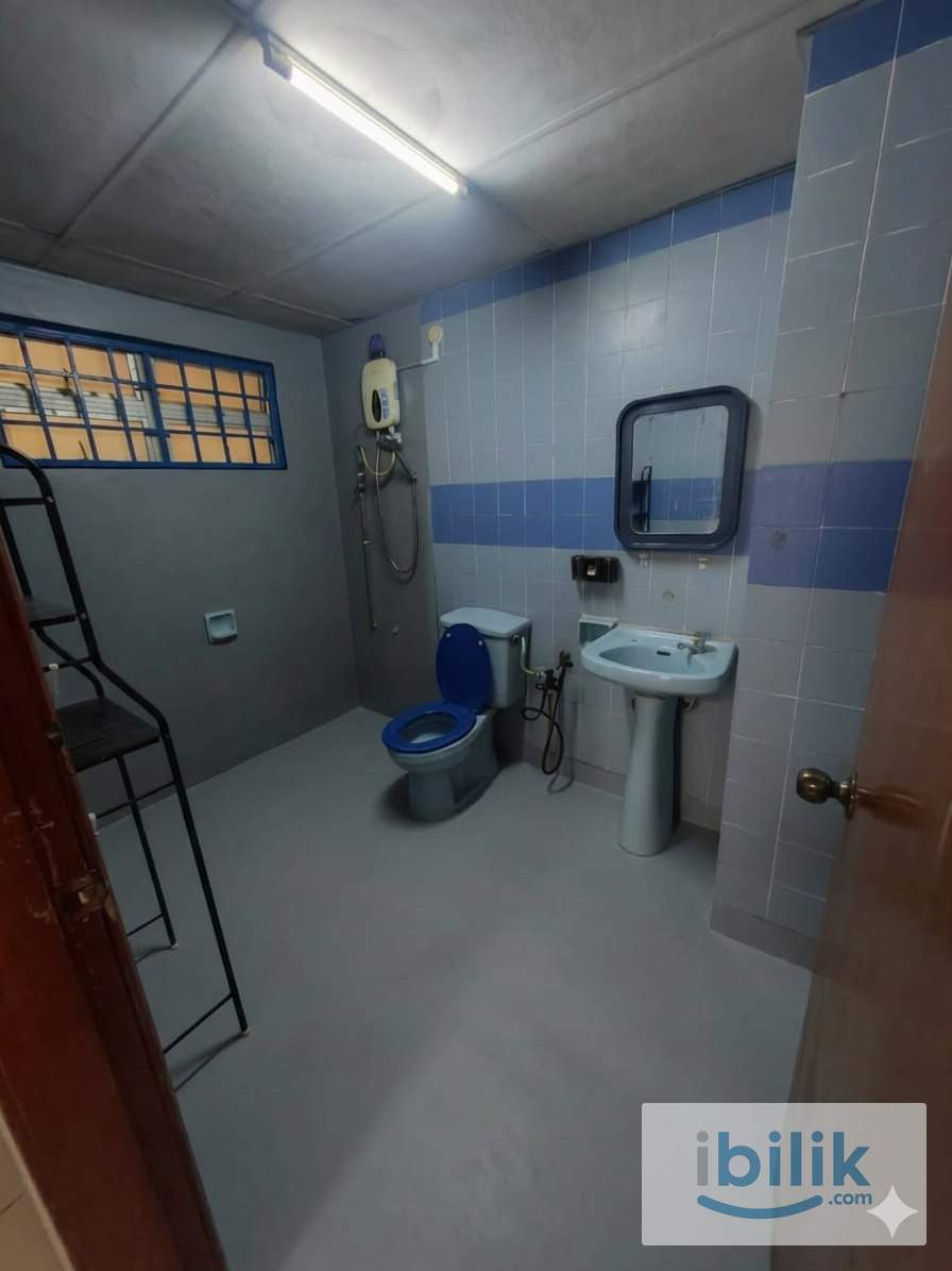 5Min Walk To LRT!Master Room for rent at Bukit Oug Condominium near Restaurant IMU APU Sri Petaling Bukit Jalil Mall - Image 2
