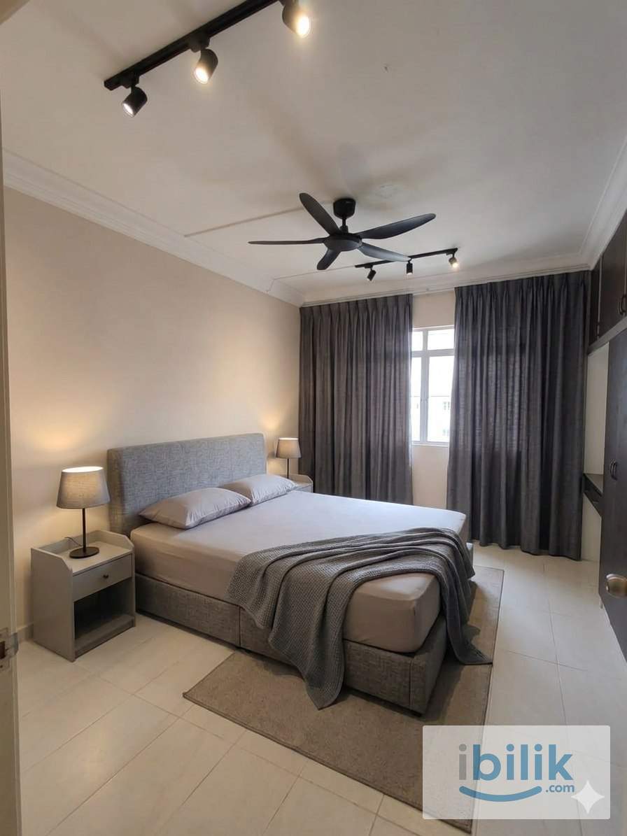 5Min Walk To LRT!Master Room for rent at Bukit Oug Condominium near Restaurant IMU APU Sri Petaling Bukit Jalil Mall - Image 1