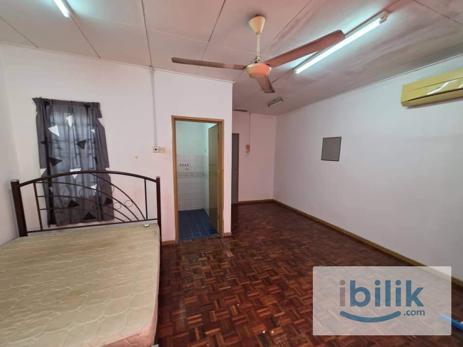 Master Room at JALAN BK 5/4, BANDAR KINRARA, - Image 3