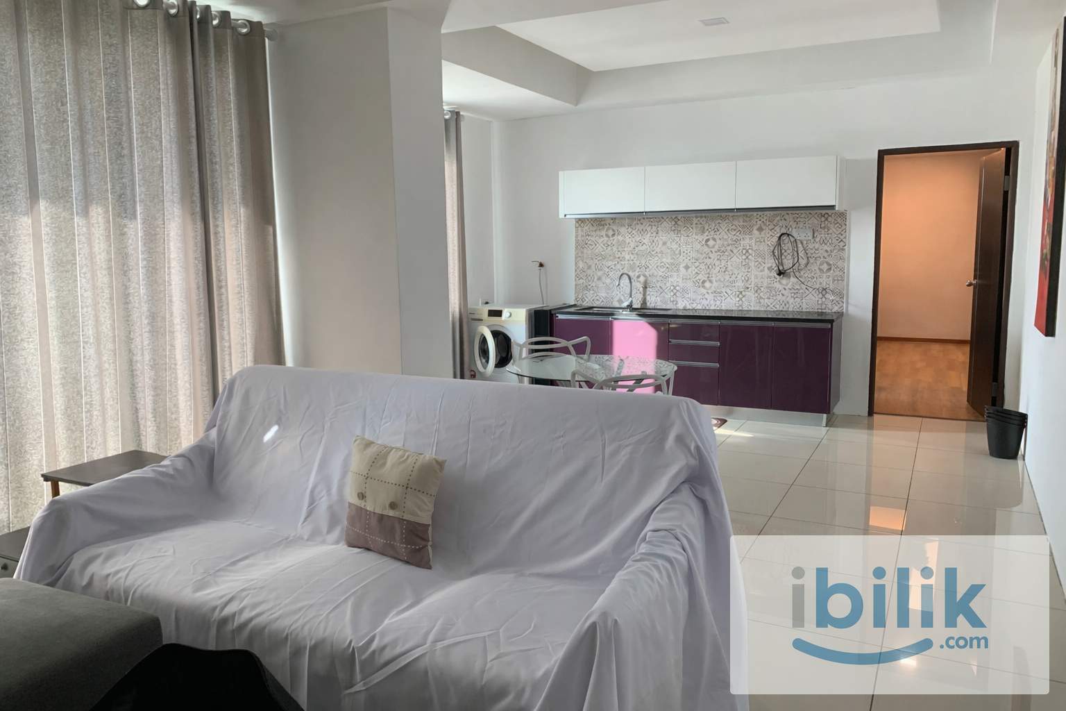 Studio Apartment with 2 Balconies - Image 1