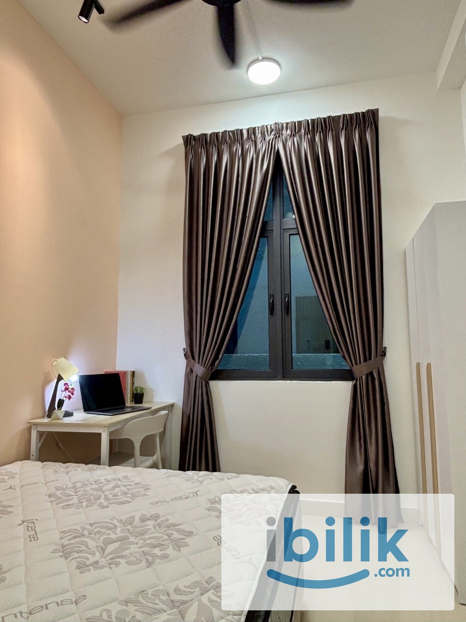 🤩PROMOTION!!!! 🤩 HIGH SPEED INTERNET Medium Room 📍VERANDO RESIDENCY, PJ, NEW 10” Mattress  Aircond Wardrobe Table Chair  - Image 1