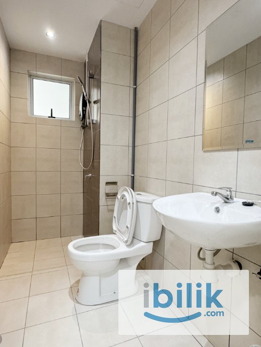 🛀🛀PRIVATE BATHROOM 😱😱Residensi Riamas, OKR  ✅NEAR RAPID KL BUS ⭐️ New Master Room Fully Furnished  - Image 6