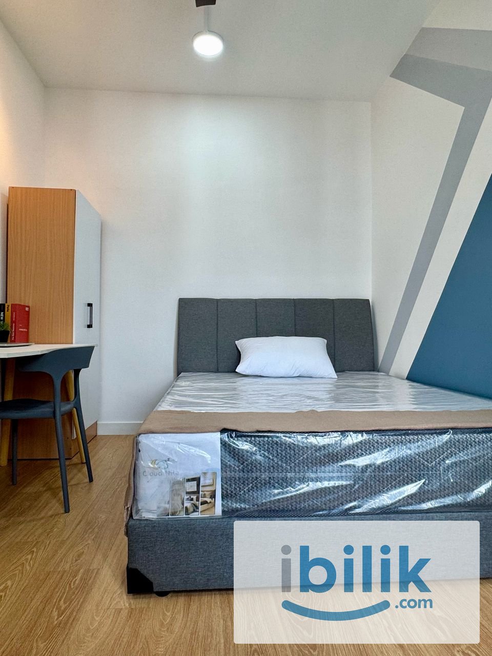 🔥EduMetro, USJ 1, Subang, Medium Room🔥Fully Furnish NEW Aircond Wardrobe Table Chair Mattress - Image 3