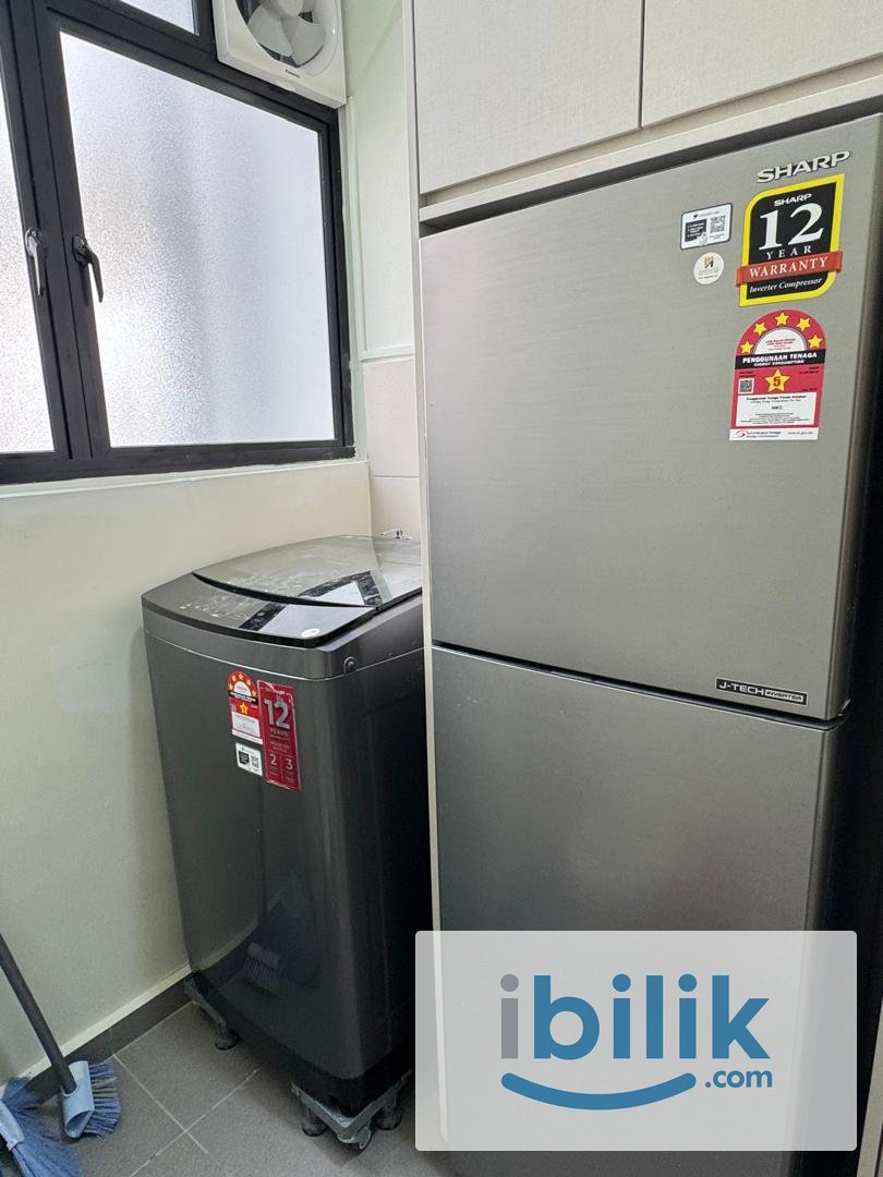 🤩PROMOTION!!!! 🤩 HIGH SPEED INTERNET Medium Room 📍DIAN RESIDENCY, NEW 10” Mattress  Aircond Wardrobe Table Chair  - Image 7