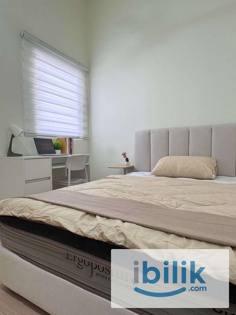 🤩PROMOTION!!!! 🤩 HIGH SPEED INTERNET Medium Room 📍DIAN RESIDENCY, NEW 10” Mattress  Aircond Wardrobe Table Chair  - Image 3