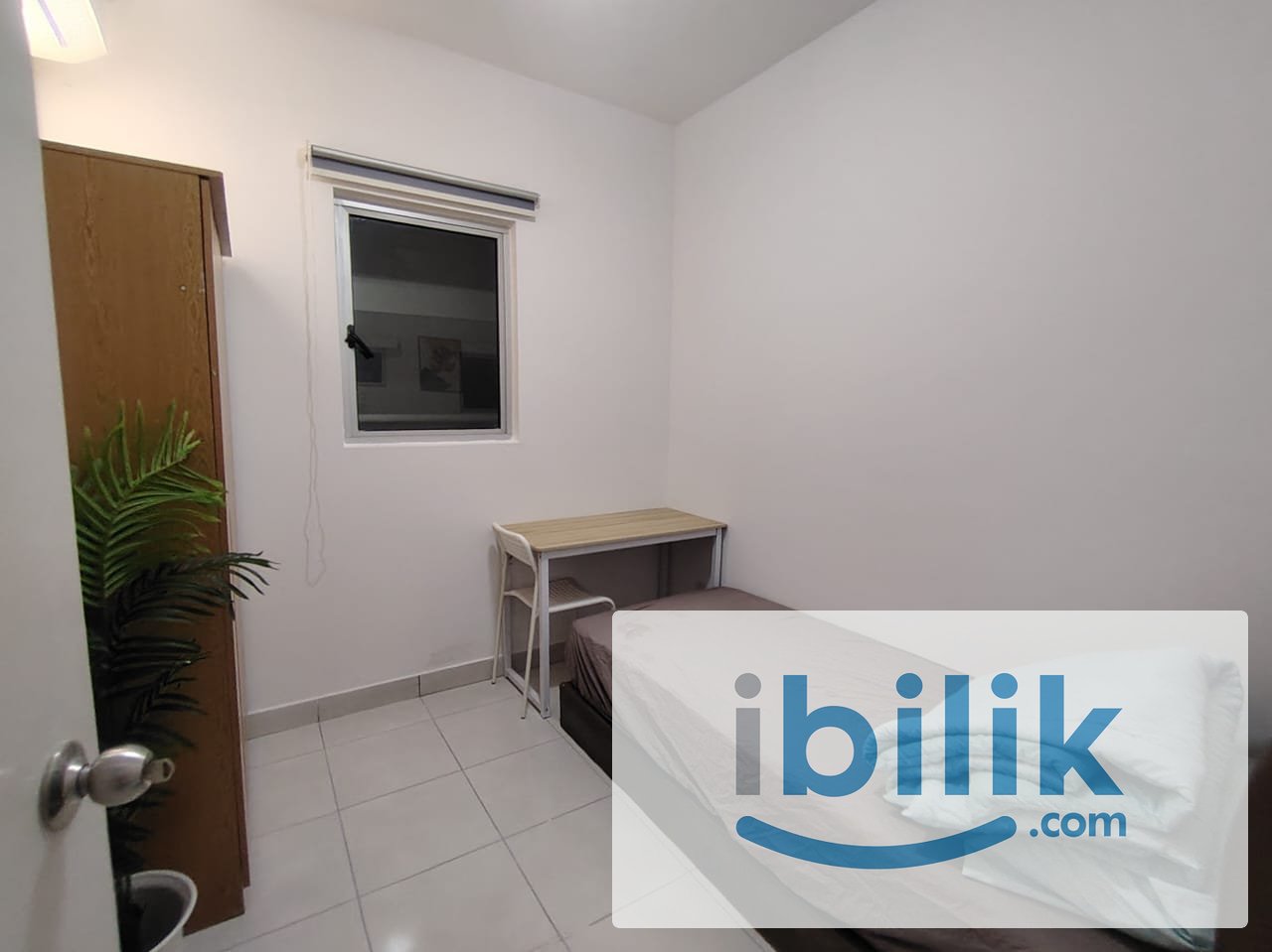 ‼️NEAR RAPID KL BUS ⭐️ Residensi Riamas, Single Room Fully Furnished @ NEW Aircond Wardrobe Table Chair Mattress - Image 3
