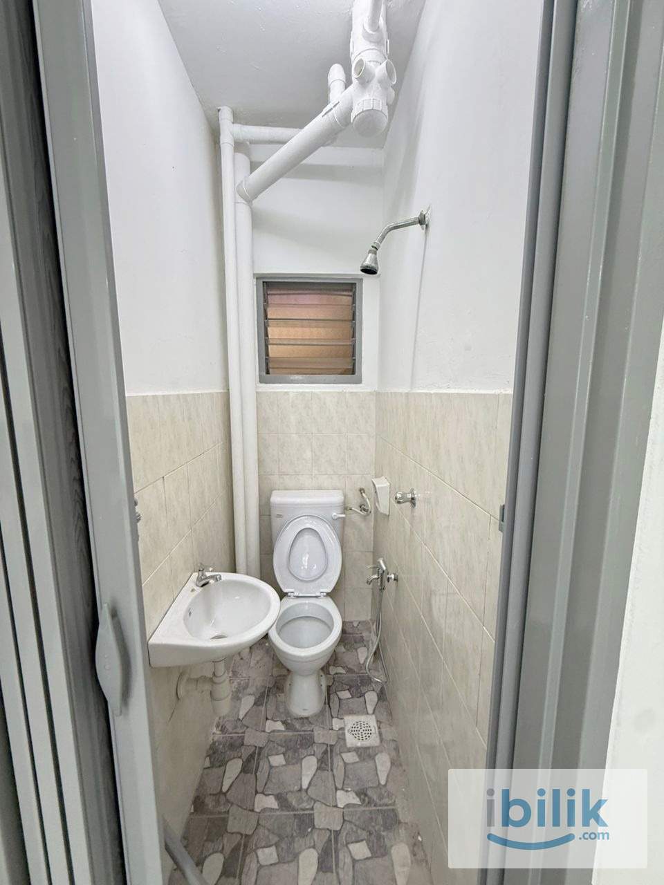 Master room near Salak Selatan LRT (Male only) - Image 2