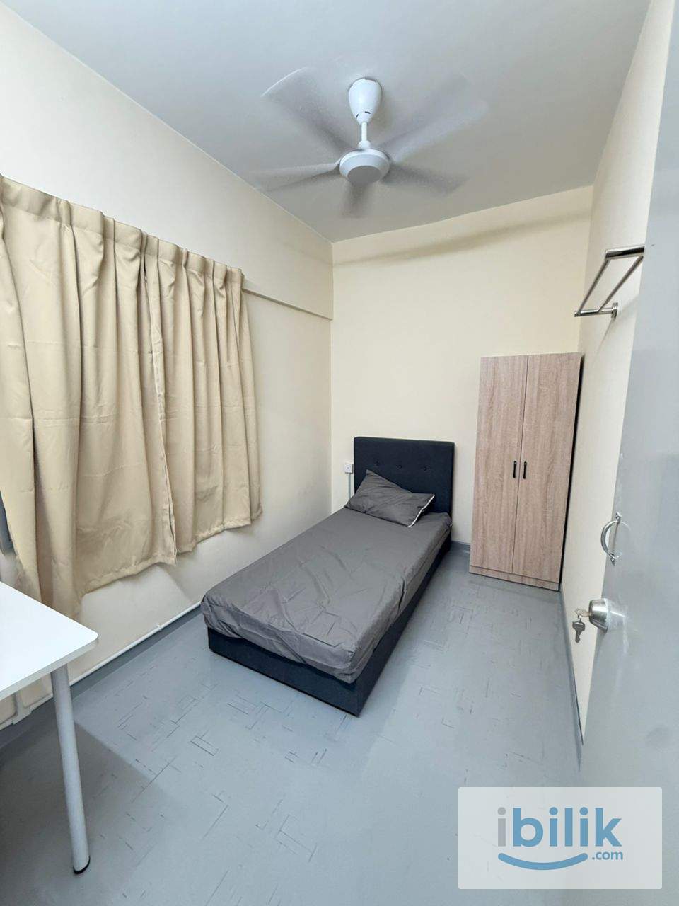 Small room near Salak Selatan LRT (Male) - Image 1