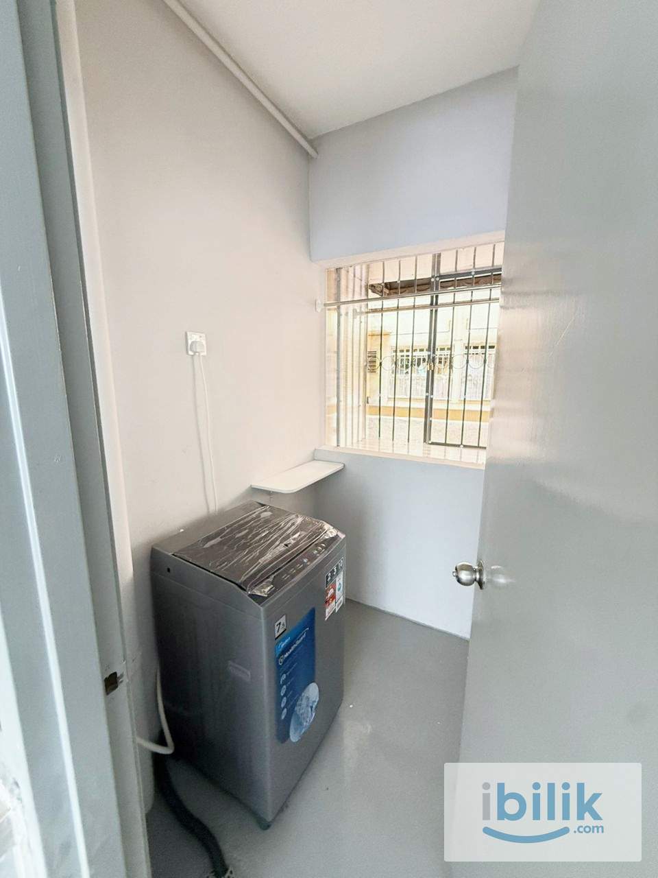 Cemara Apartment Small Room for Rent Near Salak Selatan LRT KTM - Image 4