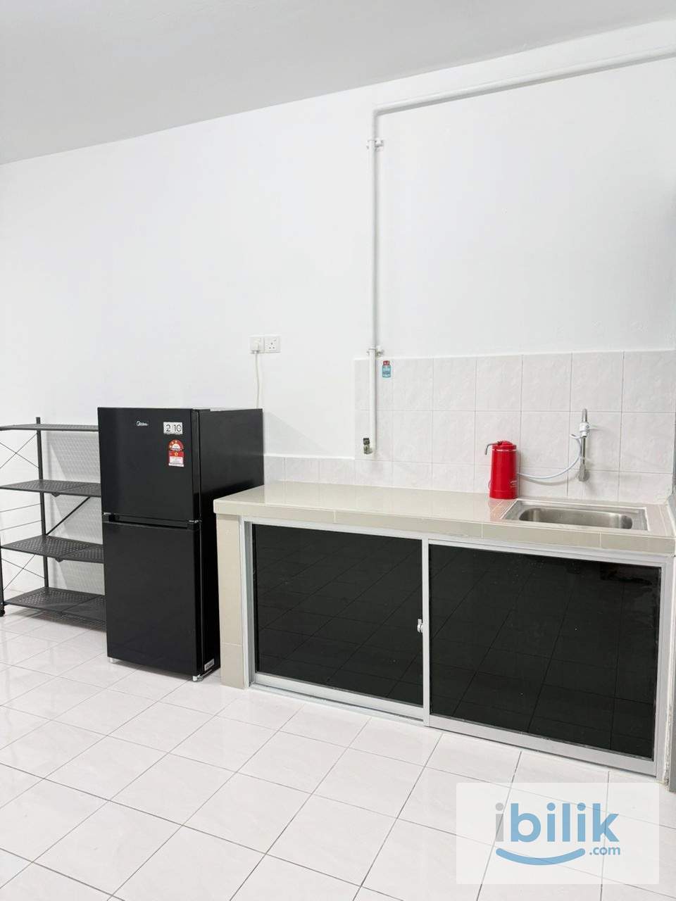 🏡 Female Room for Rent at Cemara Apartment | Near LRT & KTM - Image 2