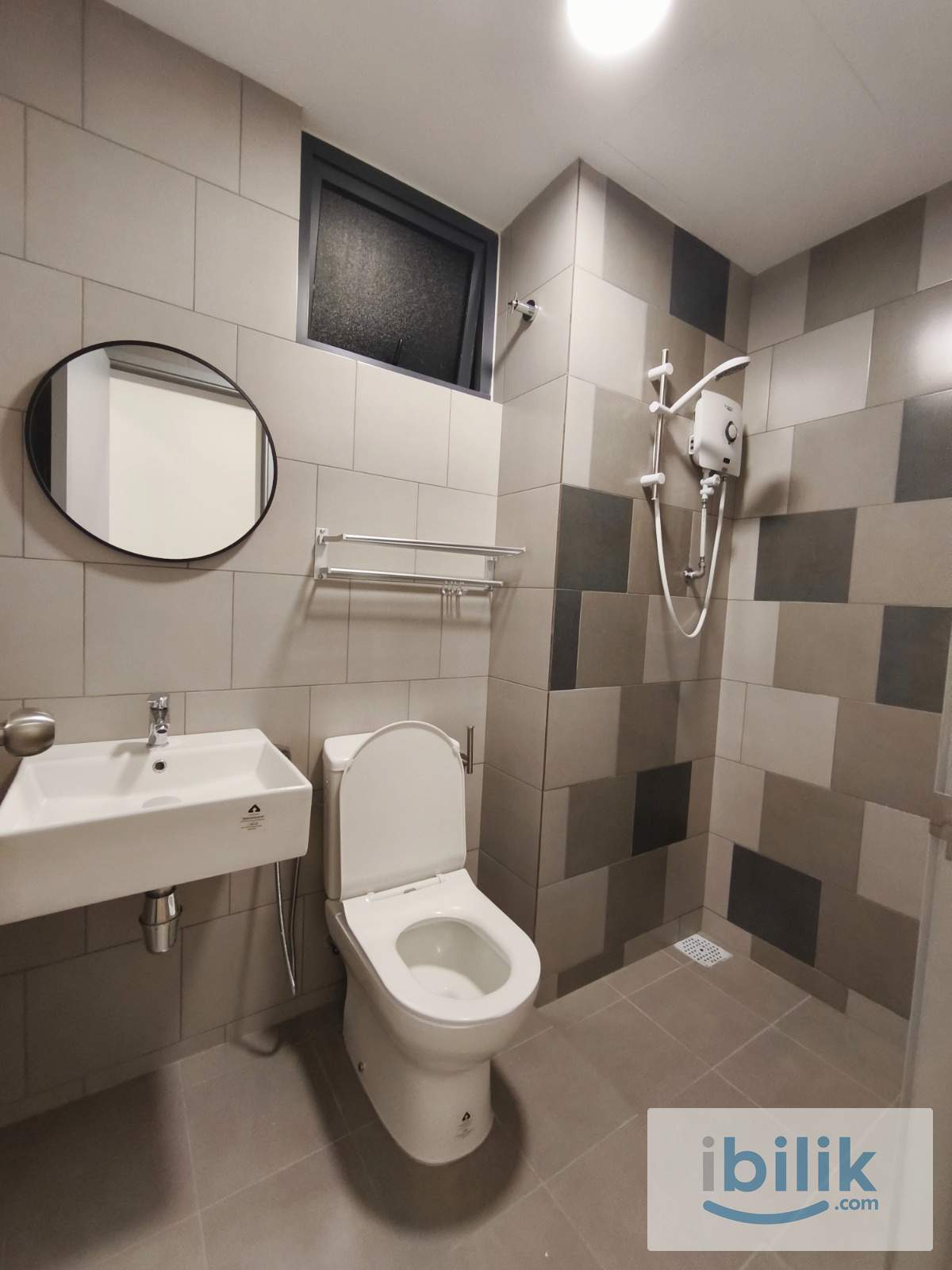 Helix 2 Single Room for Rent | Newly Renovated Unit - Image 3