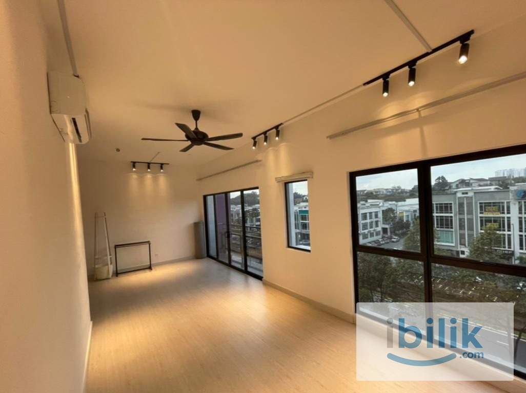 STUDIO PARTIALLY FURNISH TAMAN EQUINE SERI KEMBANGAN - Image 1