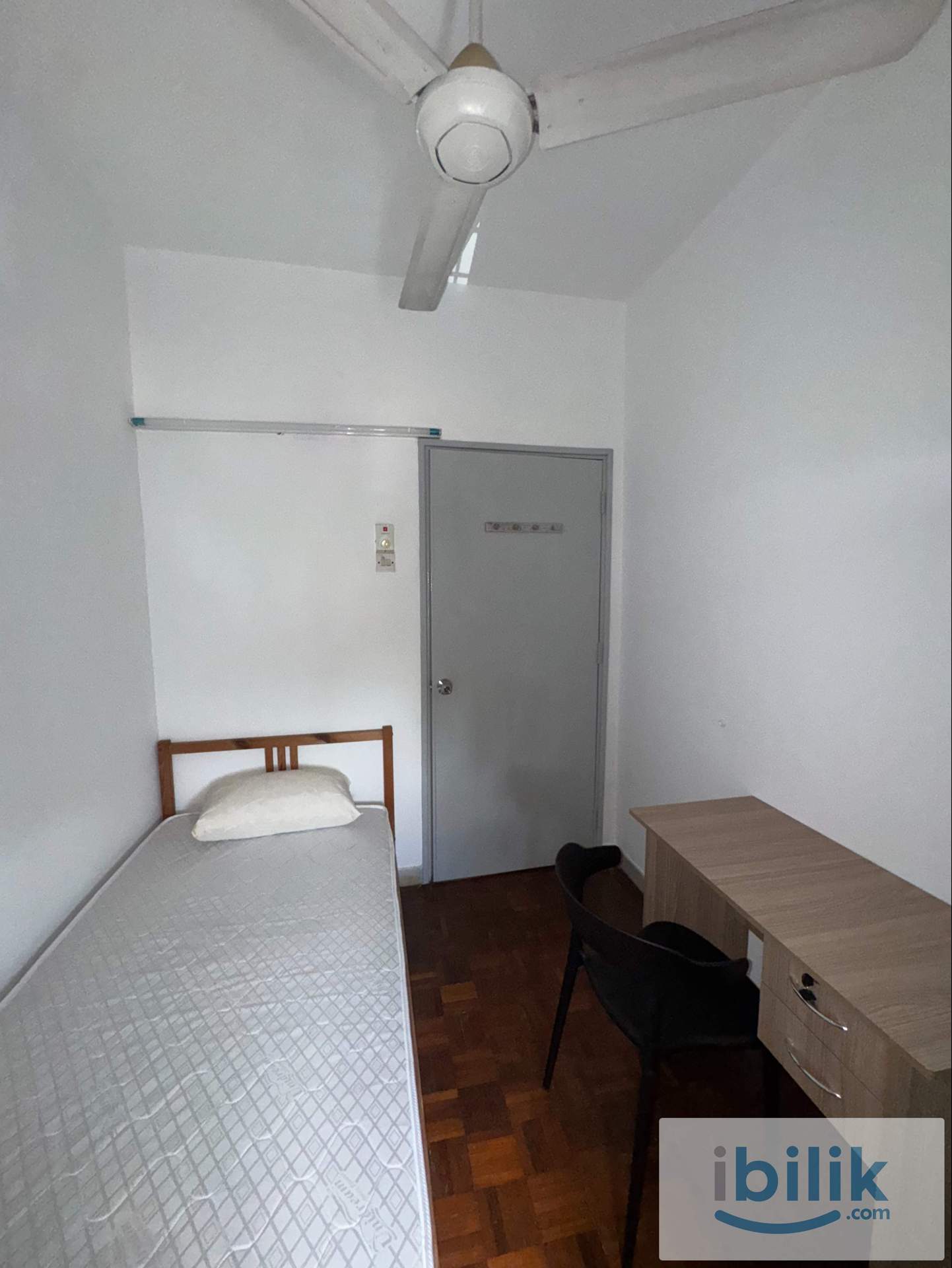 [New Renovated] Sri Cempaka Small Room - Image 4