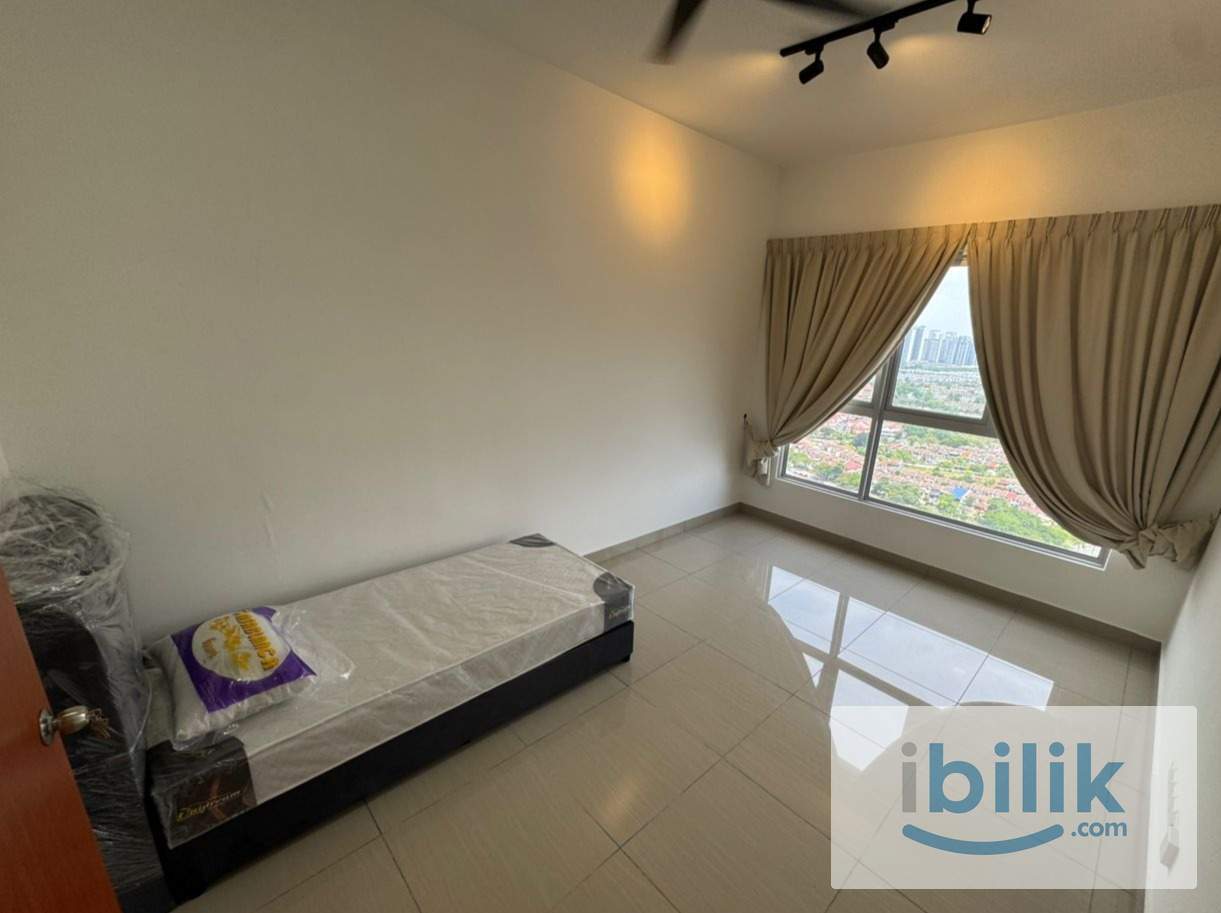 New Renovated Skylake Residence Room For Rent - Image 4