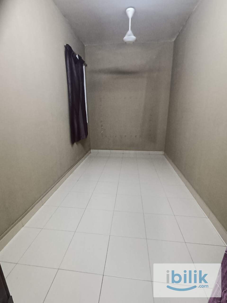 MIDDLE ROOM FOR RENT - Image 1