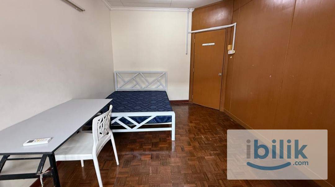 Low Deposit❗Middle room for Rent at Bandar Utama - Image 1
