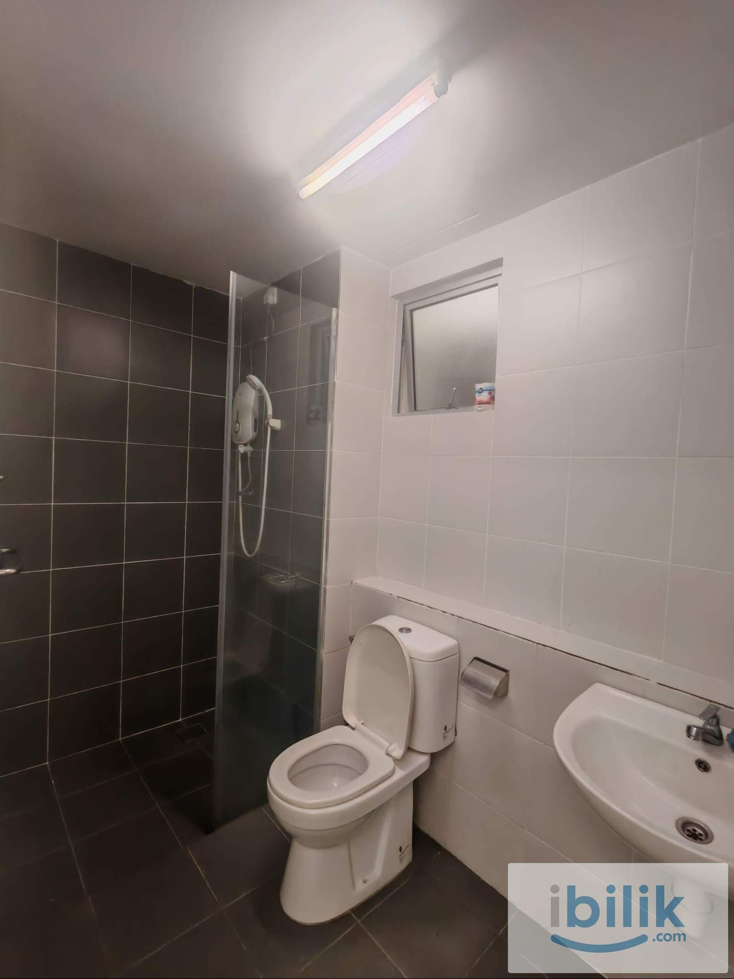2 bedrooms 2 bathrooms - Image 6