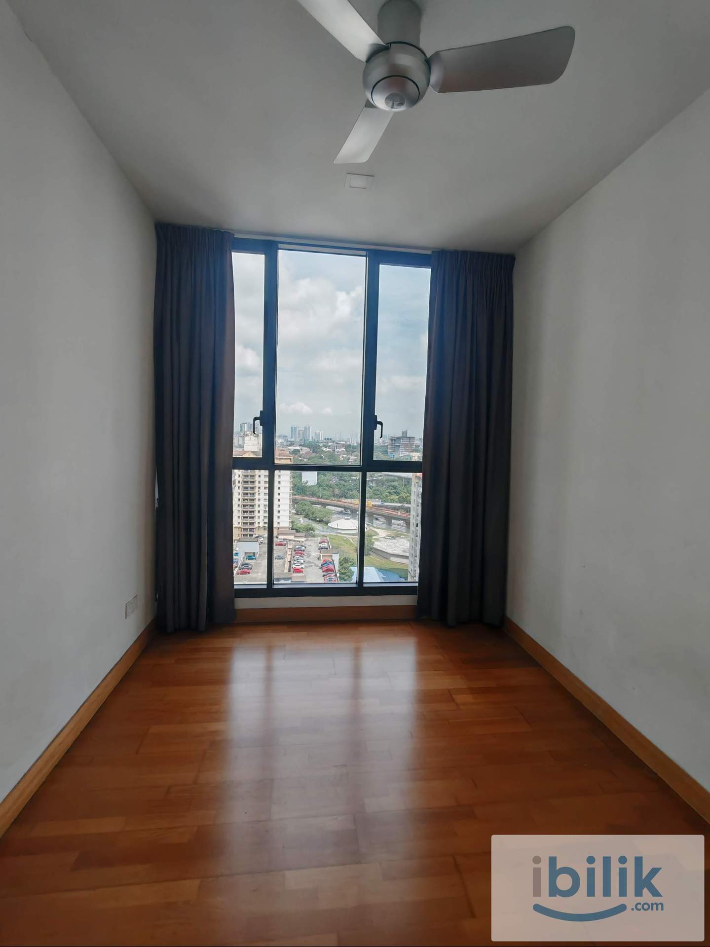 2 bedrooms 2 bathrooms - Image 4
