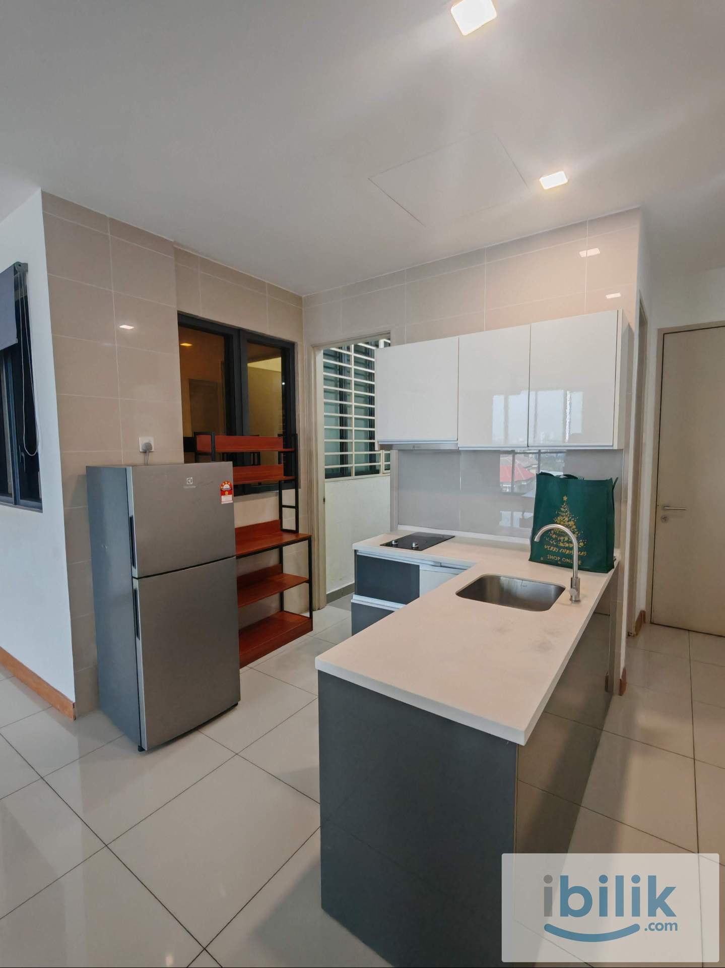 2 bedrooms 2 bathrooms - Image 10