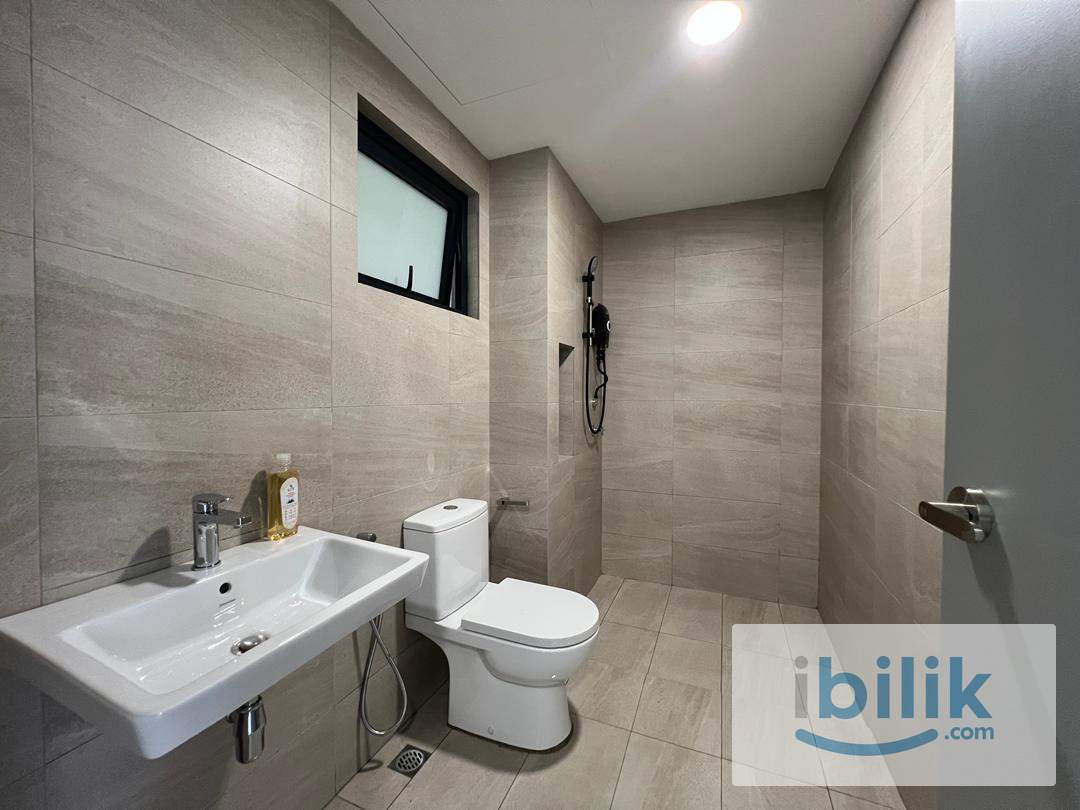Skyline KL, Pudu, Lalaport, Bukit Bintang - Cozy 1 Bedroom Design Suites with Living and Dining Area - Image 4