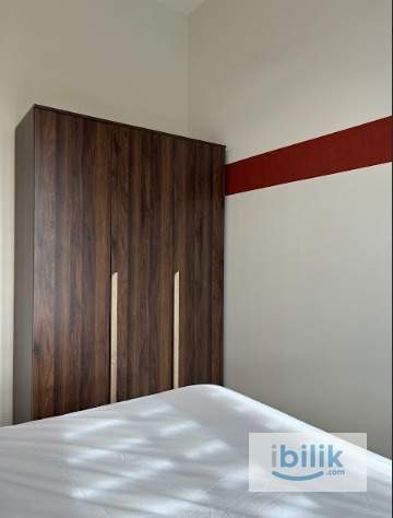 Middle Room at Meta Residences Putra Permai, Seri Kembangan - Image 6