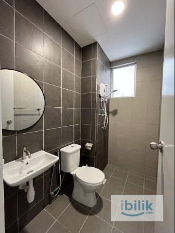 Master Room (FEMALE) at Pixel City Sentral, Bandar Sri Permaisuri (Unit 28-11) - Image 4