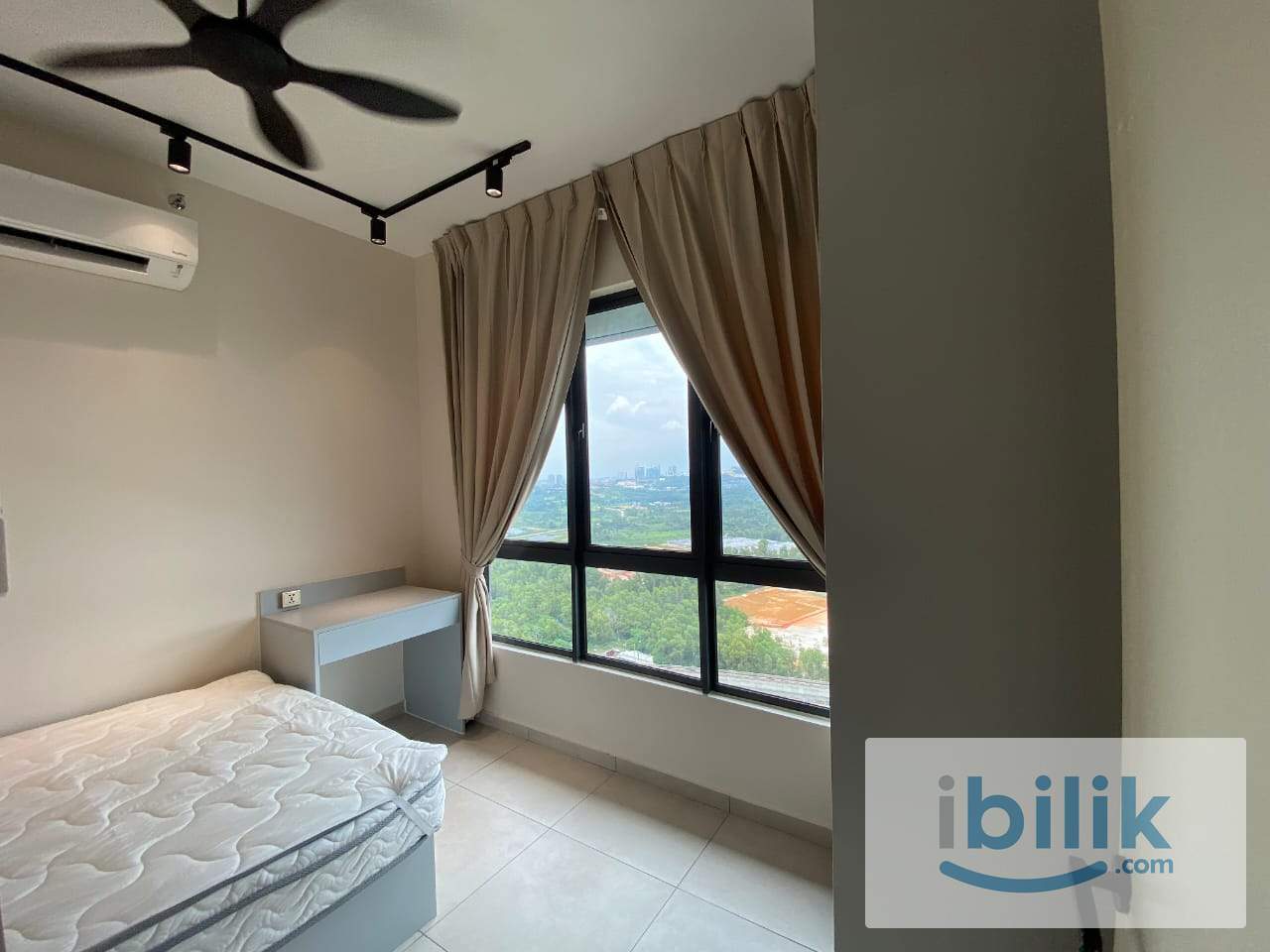 Master Room (MALE) @ Metacity Residence Seri Kembangan (B-18-05) - Image 1