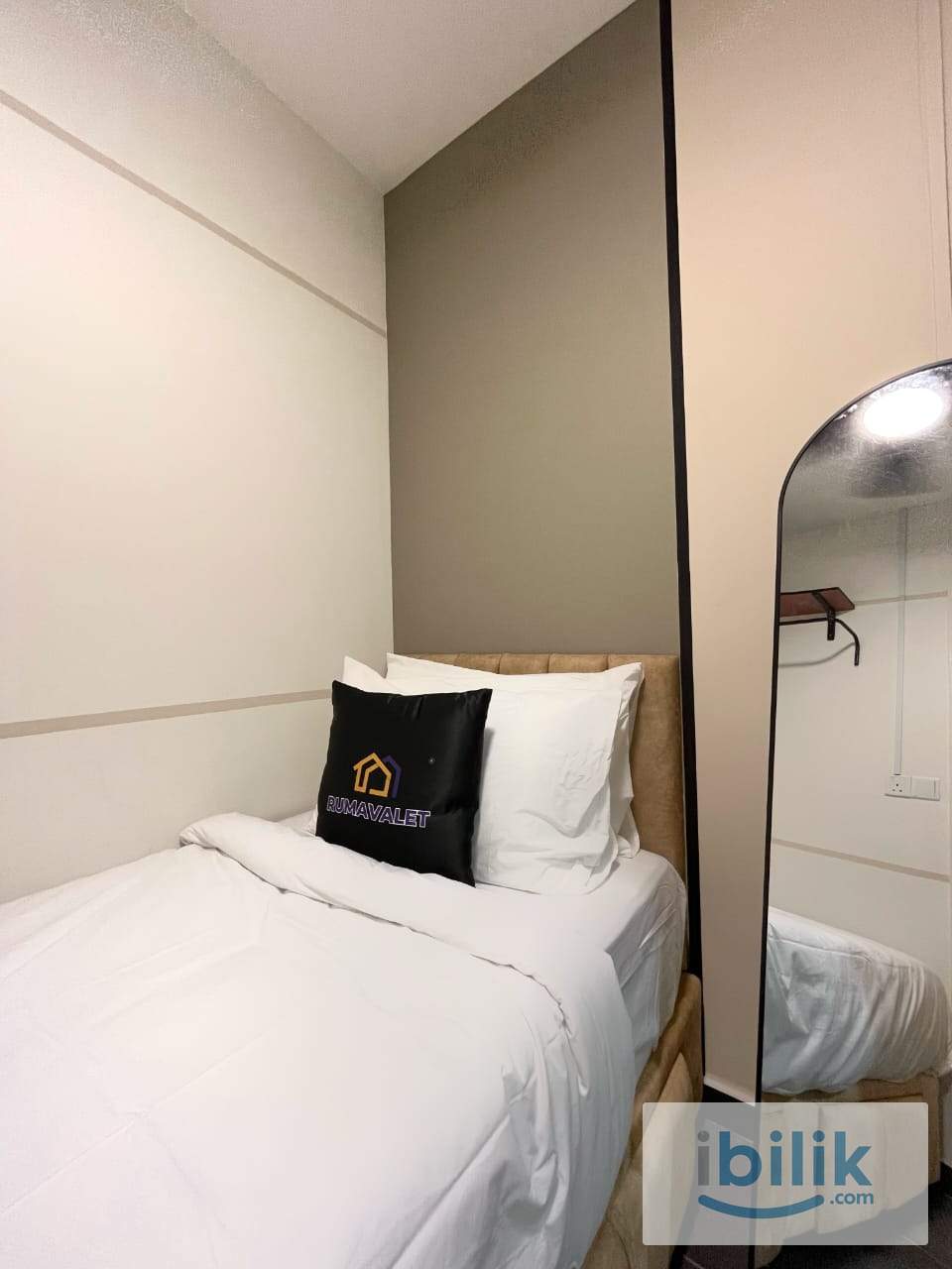 Single Room (FEMALE) at Meta Residences Putra Permai, Seri Kembangan (Unit B-33-12) - Image 1