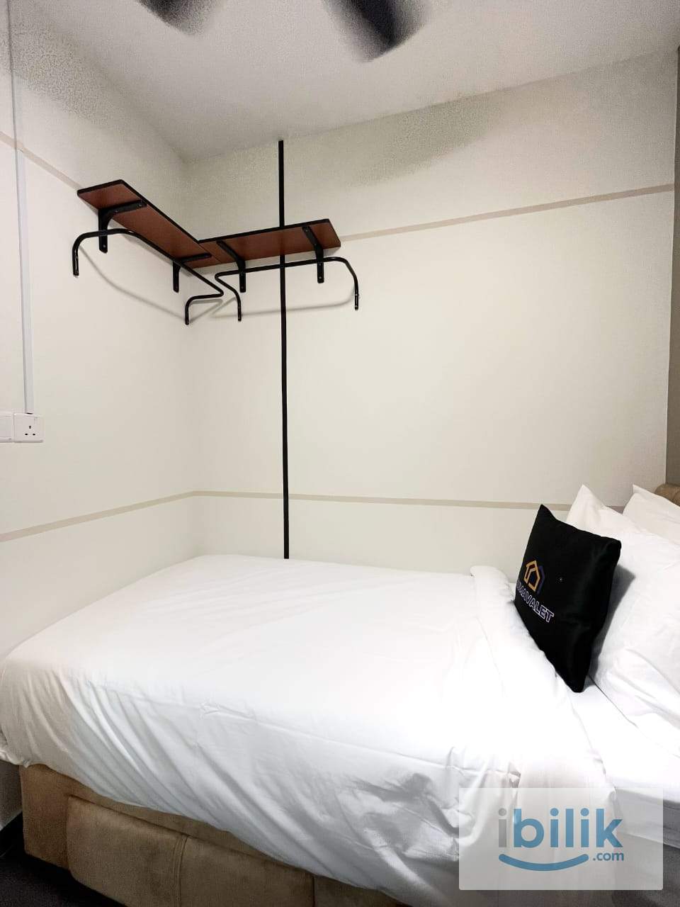 Single Room (FEMALE) at Meta Residences Putra Permai, Seri Kembangan (Unit B-33-12) - Image 2