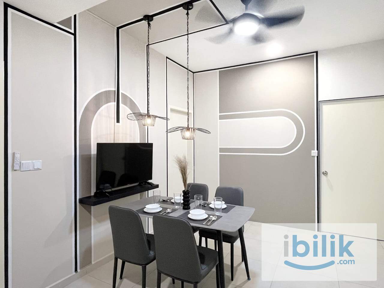 Master Room (Female/B-24-3A)) at Meta Residences Putra Permai, Seri Kembangan - Image 6