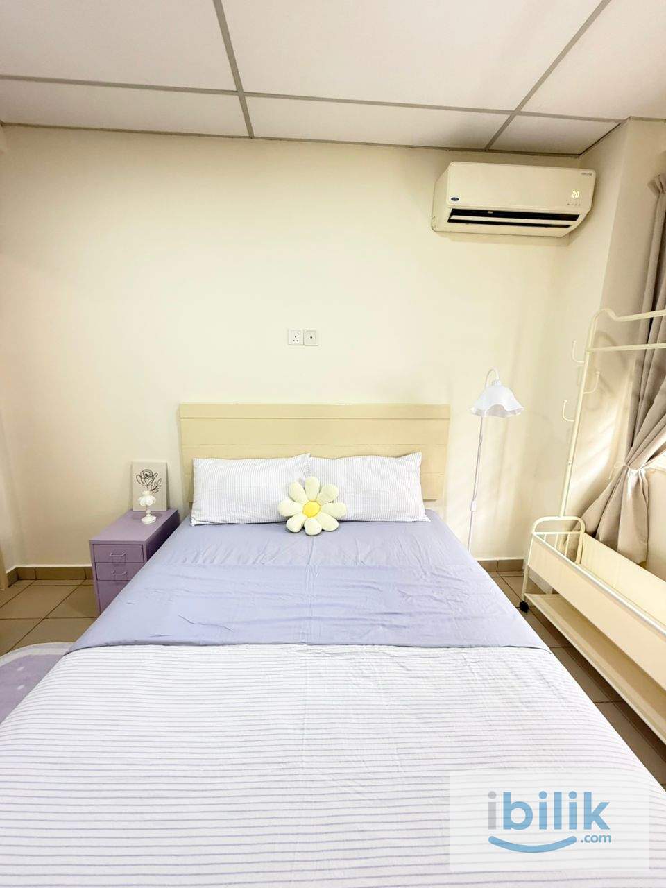 Sunway Middle room with private bathroom Sunway Mentari 5 mins walk to BRT Mentari - Image 2