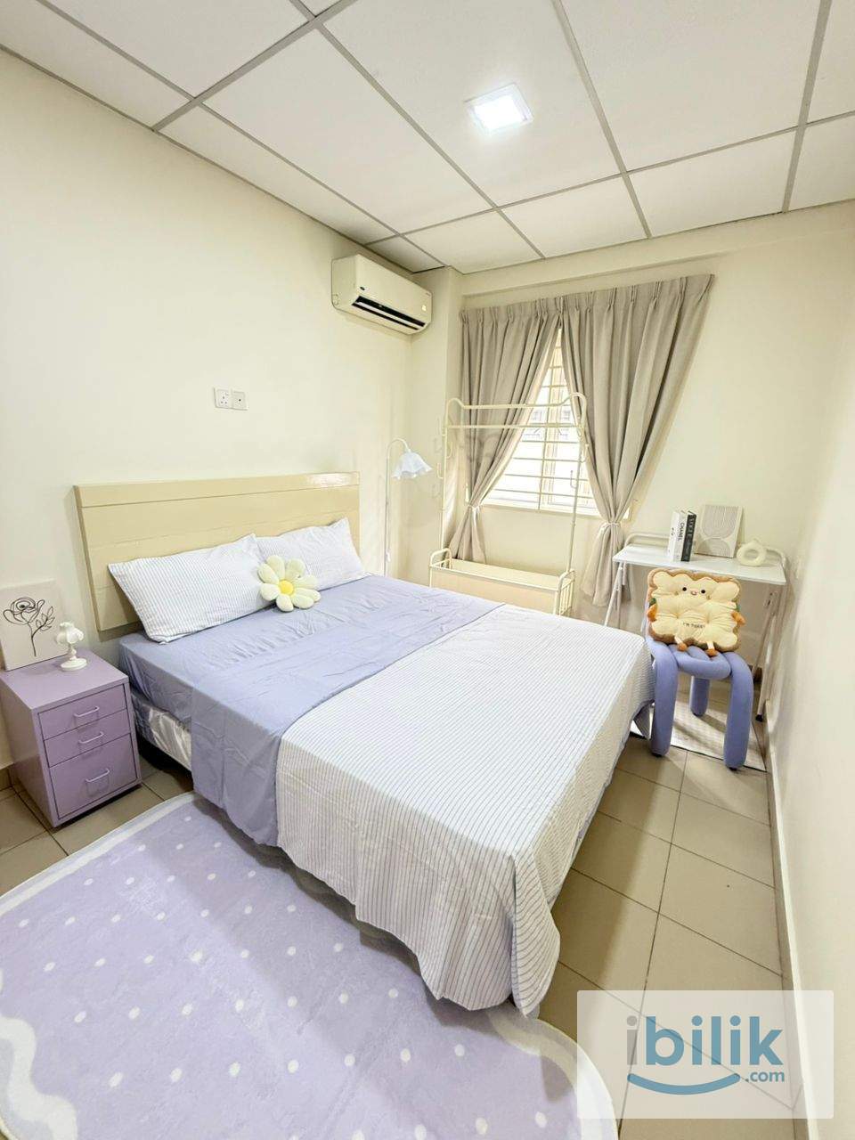 Sunway Middle room with private bathroom Sunway Mentari 5 mins walk to BRT Mentari - Image 1