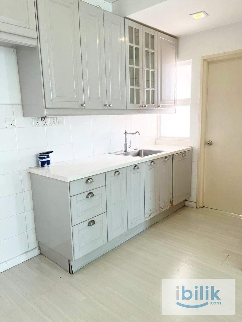 Single Room The Zest Kinrara 5Mins to Pavillion Bukit Jalil - Image 3