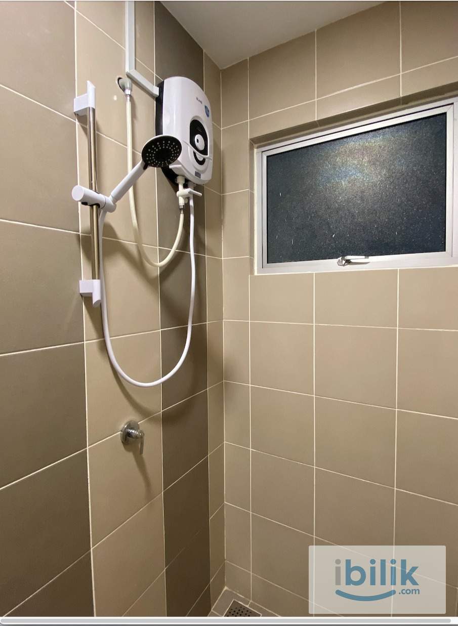 Female Muslim -Master bedroom at Residensi Brickfields LRT BANGSAR - Image 2