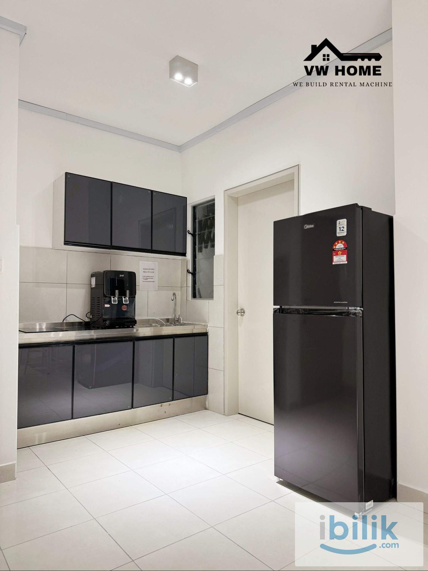Middle room at Residensi Amansuri LRT Salak Selatan - Image 3