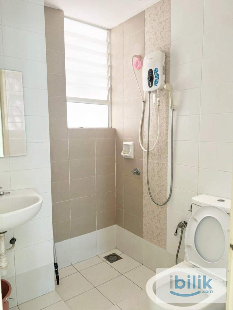 The Zest Bukit Jalil - Master Bedroom [MIX GENDER UNIT] - Image 2