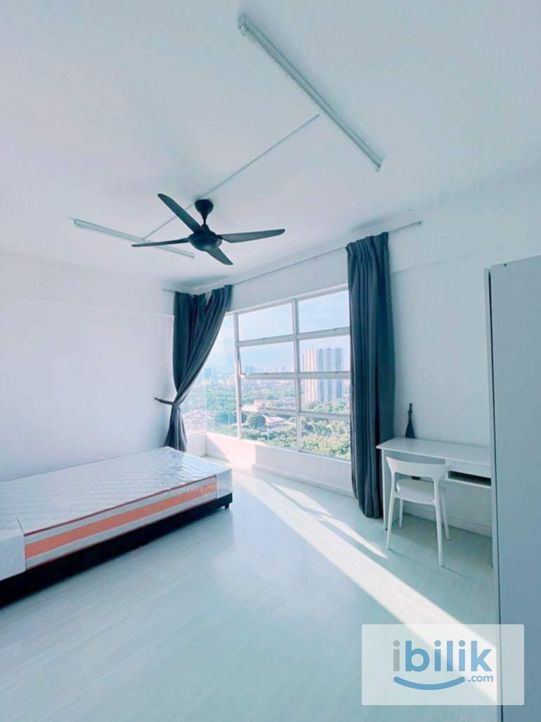 The Zest Bukit Jalil - Master Bedroom [MIX GENDER UNIT] - Image 3