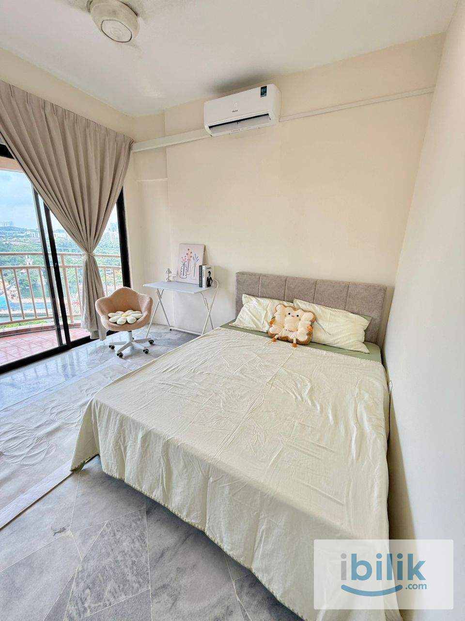INDAH VILLA Balcomy room with own bathroom Sunway University Monash - Image 1