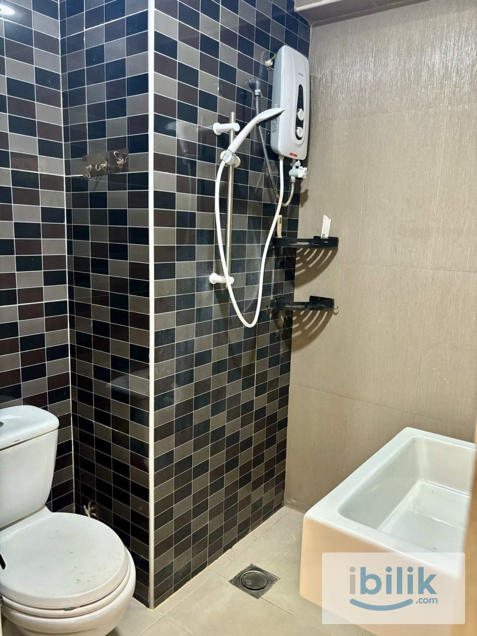 ⭐️Single Room Fully Furnished @ Kelana Mahkota, Special Promotion, Aircond Wardrobe Table Chair Mattress - Image 3