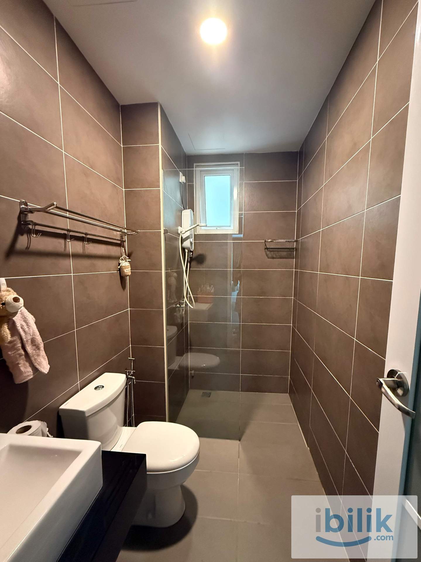 Middle Room  - Image 4