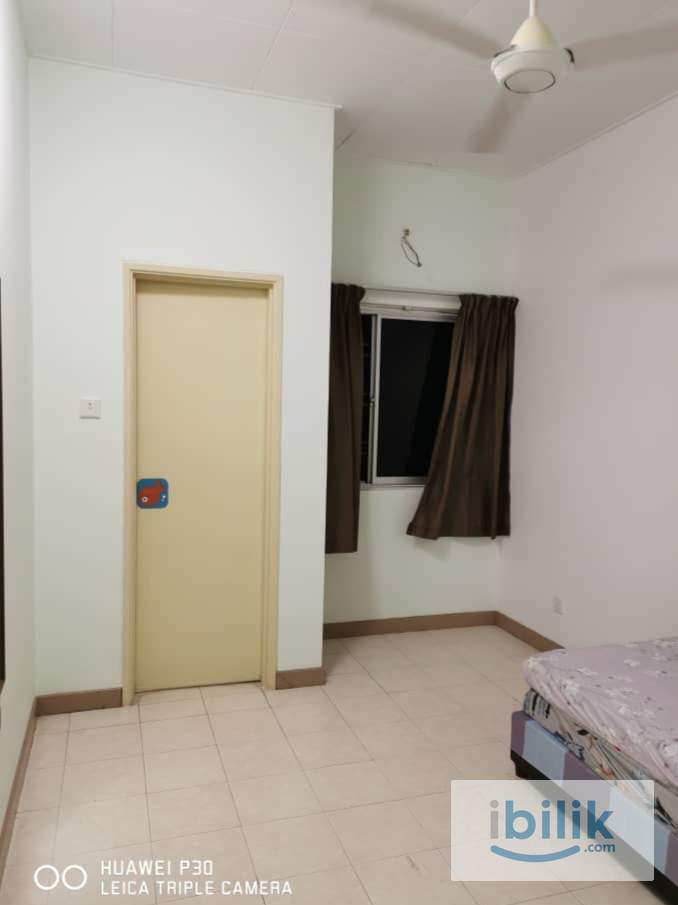 Kota Damansara Chinese Female Room For Rent @ Seksyen 6 Landed House near Thomsom, Segi, Dataran Sunway  - Image 1