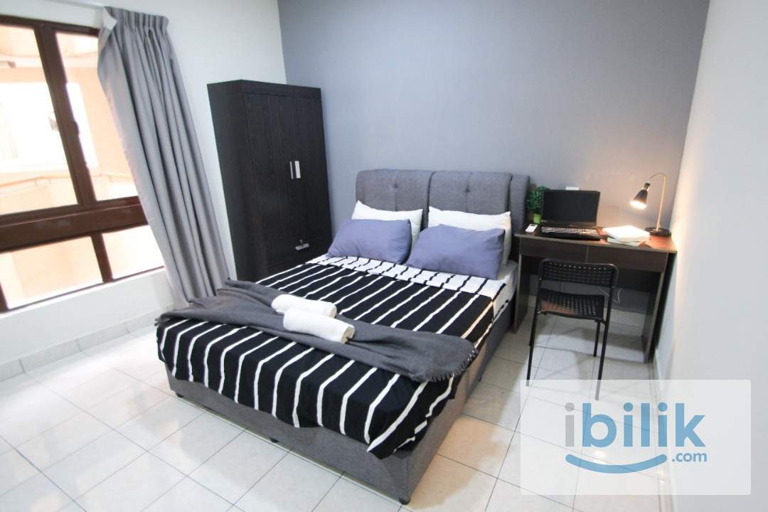 Female Unit Medium Room with Window & AC @ Palm Spring Kota Damansara near MRT Surian - Image 1
